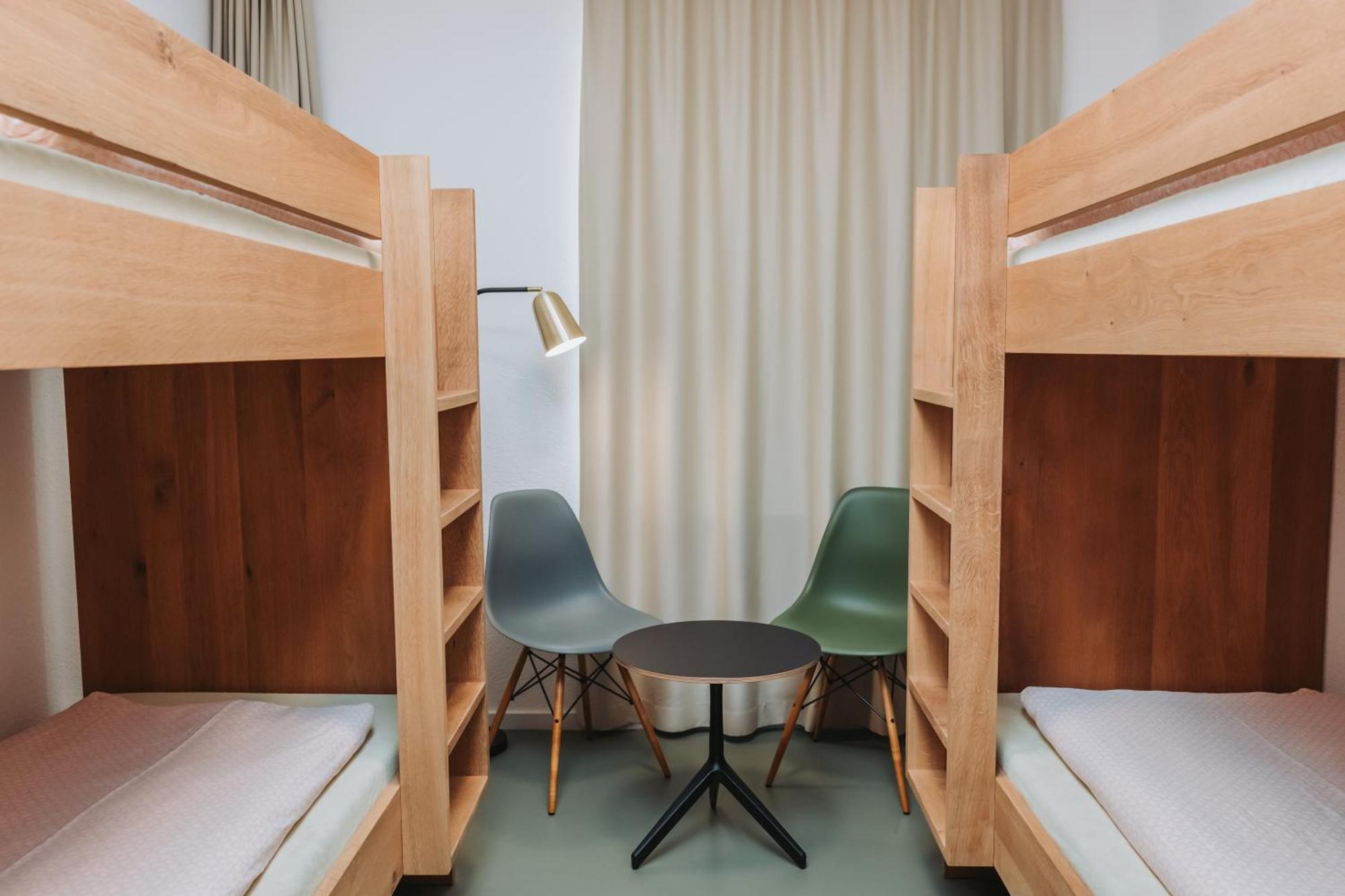 Montreux Youth Hostel Kültér fotó