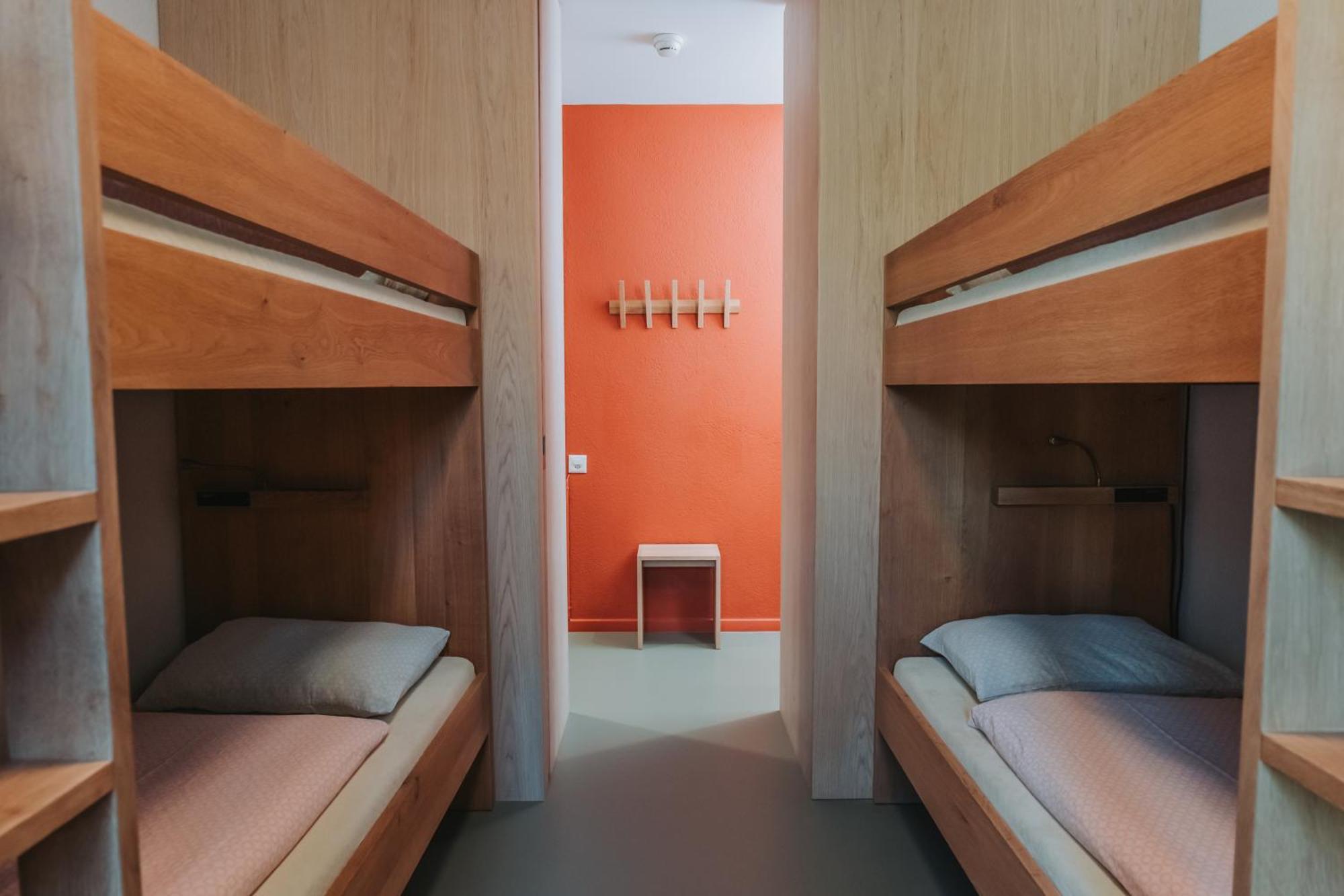 Montreux Youth Hostel Kültér fotó