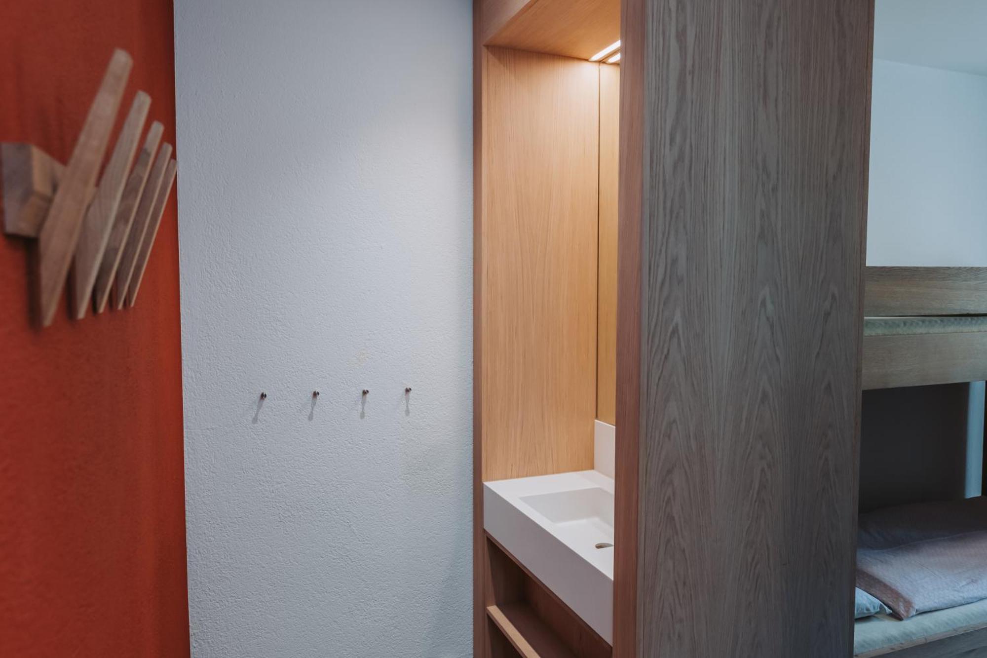 Montreux Youth Hostel Kültér fotó