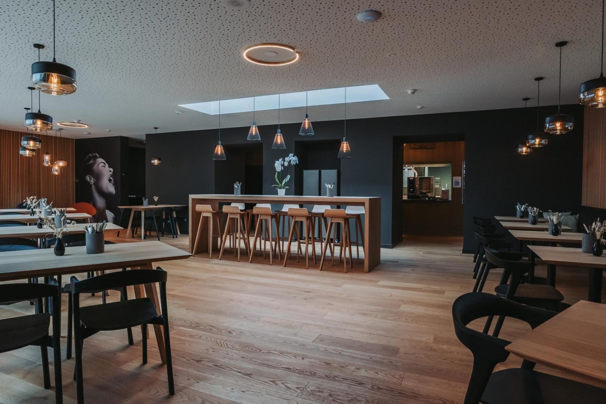 Montreux Youth Hostel Kültér fotó